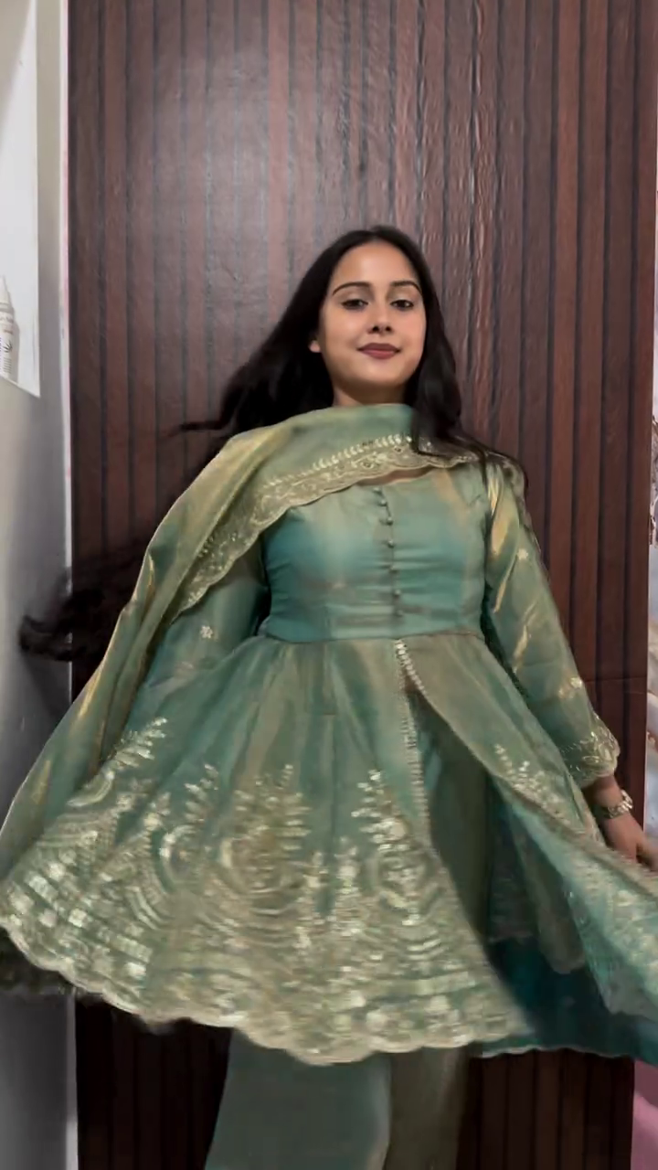 Teal Green Traditional Suit Set - Image 4